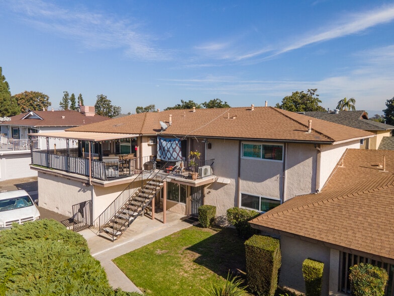 More Photos Of 1215 S Athena Way, Anaheim Apartments For Sale