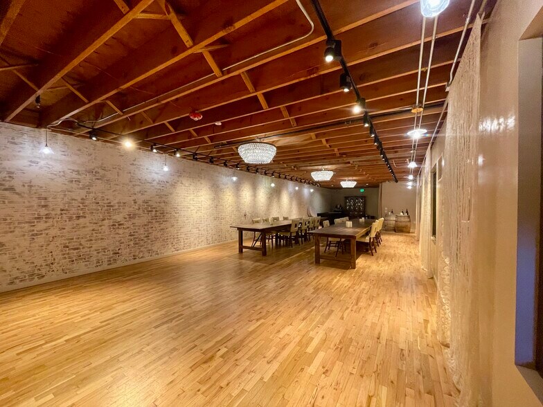 More Photos Of 2246 Larimer St, Denver Storefront For Lease