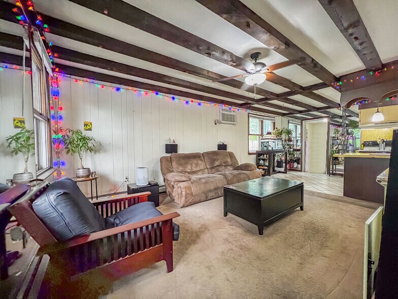 More Photos Of 100 W Maple Ave, Langhorne Restaurant For Sale