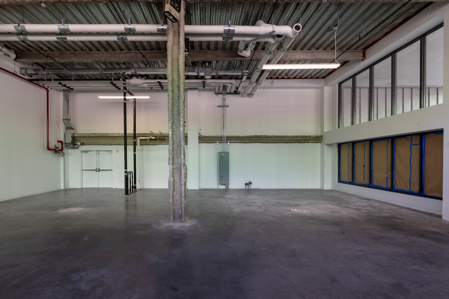 More Photos Of 1215 Spofford, Bronx Food Processing For Lease