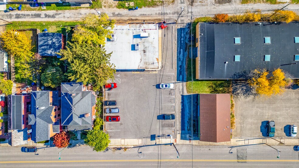 More Photos Of 1380 S Fourth St, Columbus Drugstore For Sale