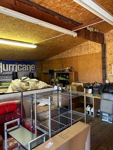 More Photos Of 451 N 11th St, Montague Warehouse For Sale