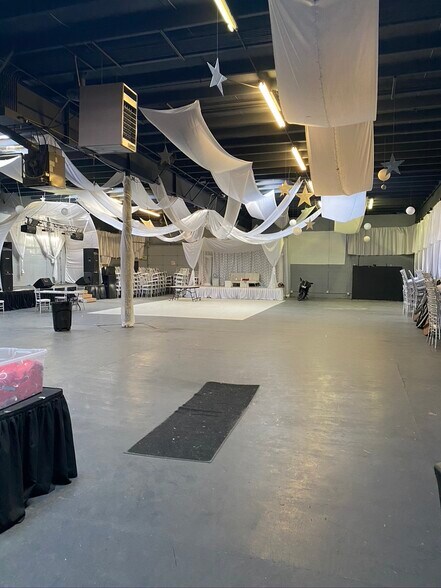 More Photos Of 505 Nucla Way, Aurora Warehouse For Lease