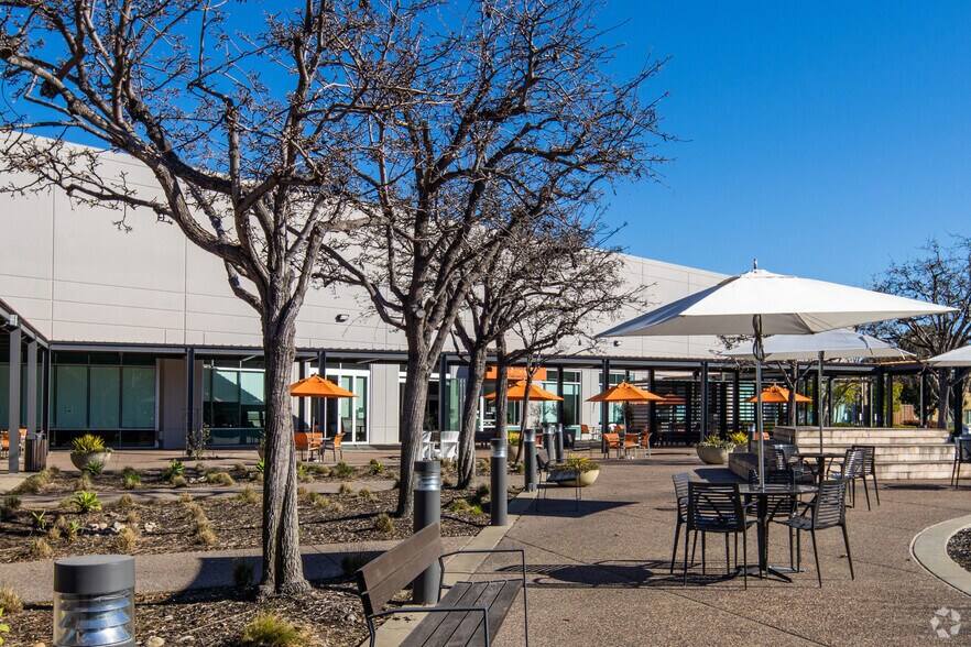 More Photos Of 1740-1750 North Loop Rd, Alameda Light Manufacturing For Lease