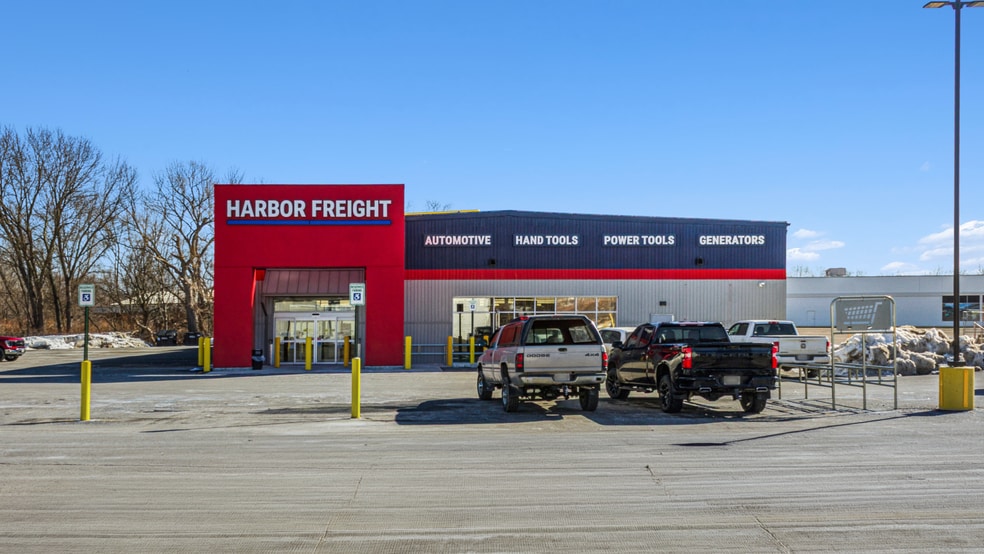 More Photos Of 1272 Upper Front St, Binghamton General Retail For Sale