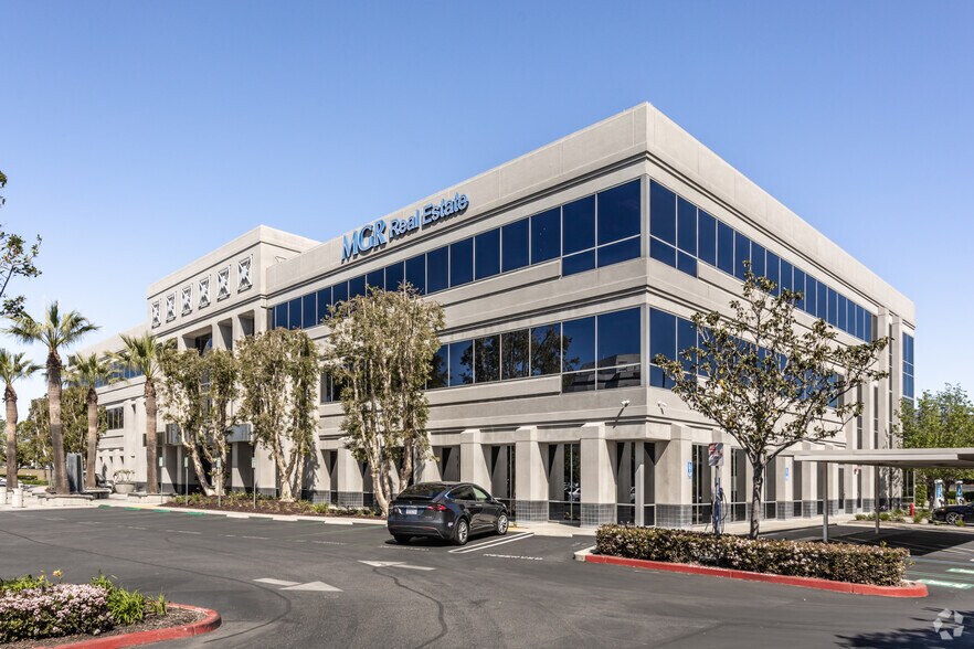 Primary Photo Of 3800 Concours, Ontario Office For Lease