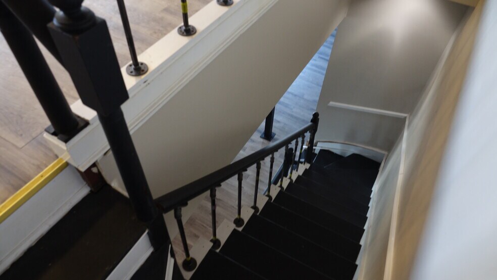 More Photos Of 753-755 E Broadway, South Boston Storefront Retail Office For Lease