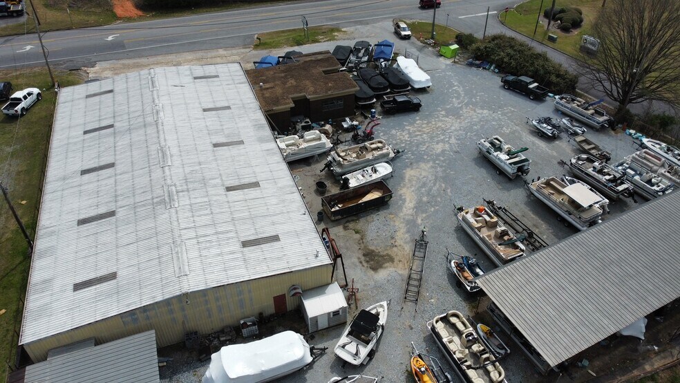 More Photos Of 2190 Cherokee Rd, Alexander City General Retail For Sale