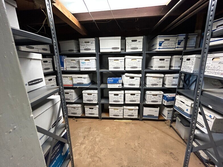 More Photos Of 847 King George Rd, Fords Office For Sale