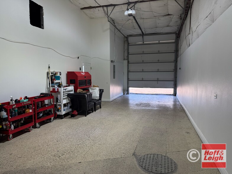 More Photos Of 3911 Norwood Dr, Littleton Manufacturing For Lease