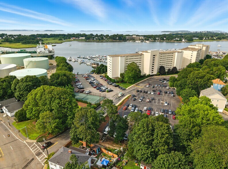 More Photos Of 1 Cove Way, Quincy Marina For Sale