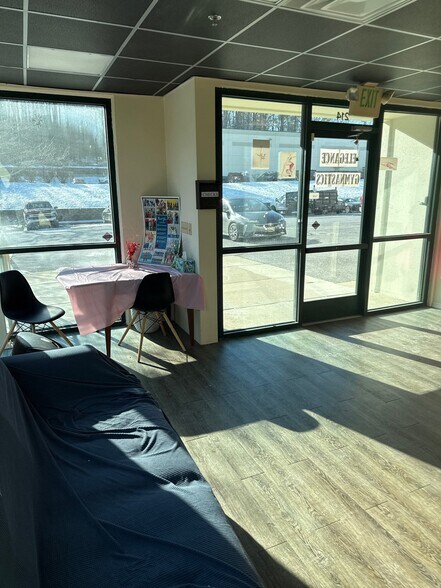 More Photos Of 7410 Coca Cola Dr, Hanover Research And Development For Lease