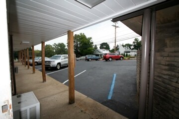 More Photos Of 937 Beaver Grade Rd, Coraopolis Office For Lease