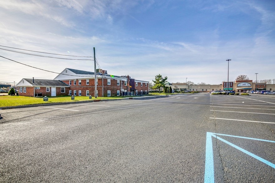 More Photos Of 70 Schanck Rd, Freehold Medical For Lease