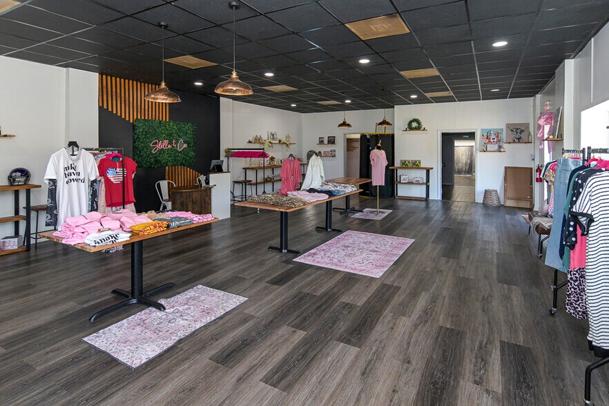 More Photos Of 806 Washington St W, Fayetteville General Retail For Sale