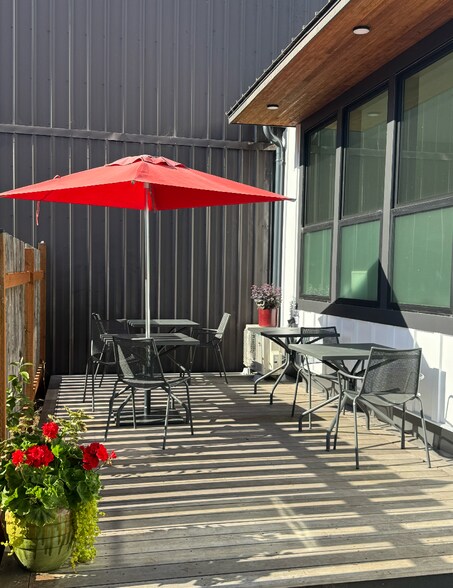 More Photos Of 110 Stillwell Ave, Tillamook Storefront Retail Office For Lease