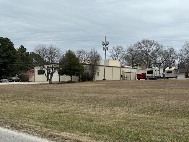 More Photos Of 3827 N Arkansas St, Rogers Warehouse For Sale