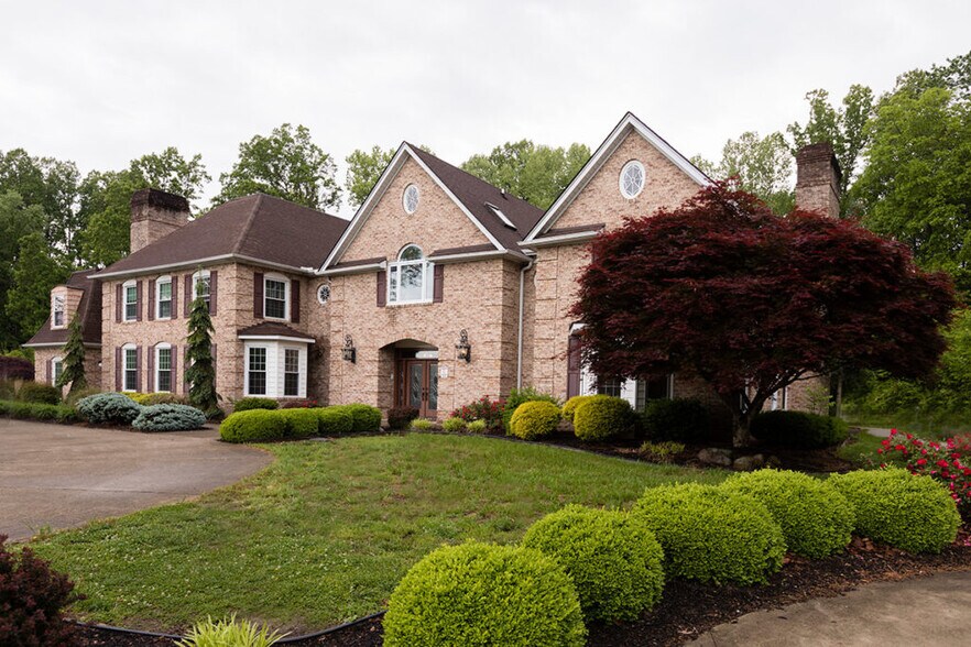 Primary Photo Of 4632 KY-1043, South Shore Medical For Lease