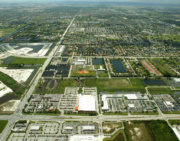 More Photos Of 5905-5985 S University Dr, Davie Freestanding For Lease