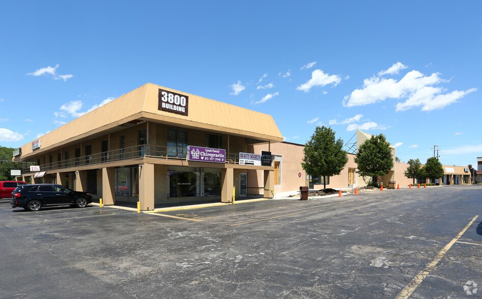 More Photos Of 3800 E State St, Rockford General Retail For Lease
