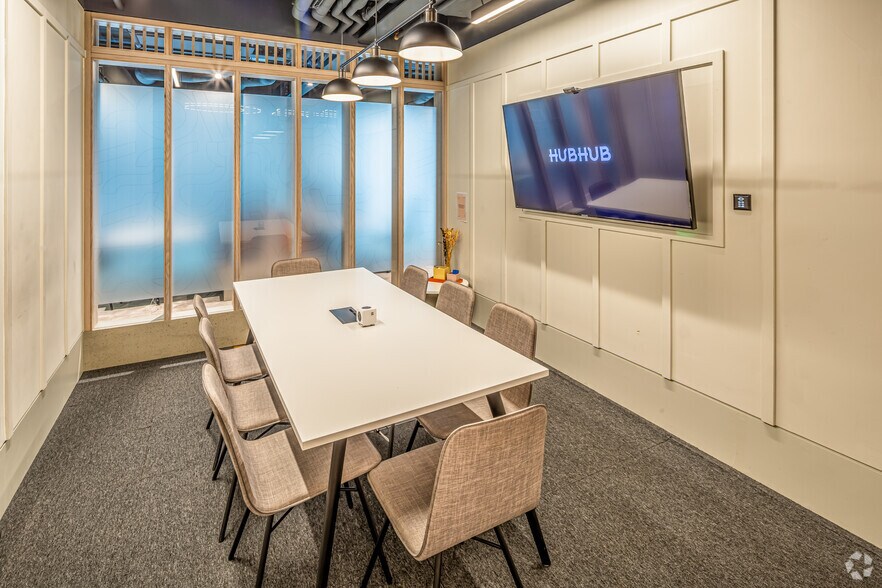 More Photos Of 20 Farringdon St, London Coworking Space