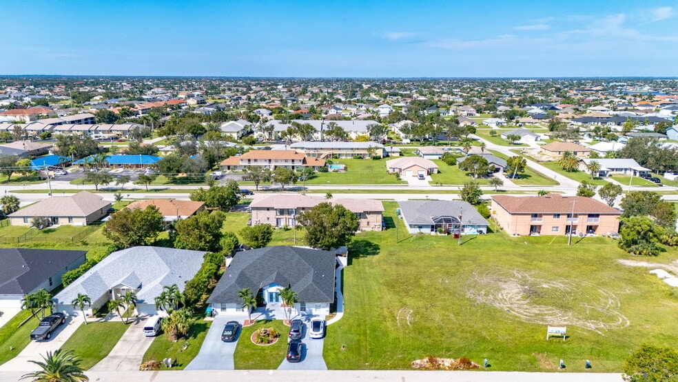 More Photos Of 4614-4616 SW 7th Pl, Cape Coral Assisted Living For Sale