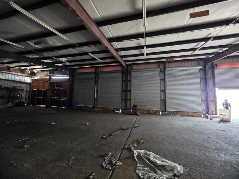 More Photos Of 7300 Westbank Expy, Marrero Distribution For Sale