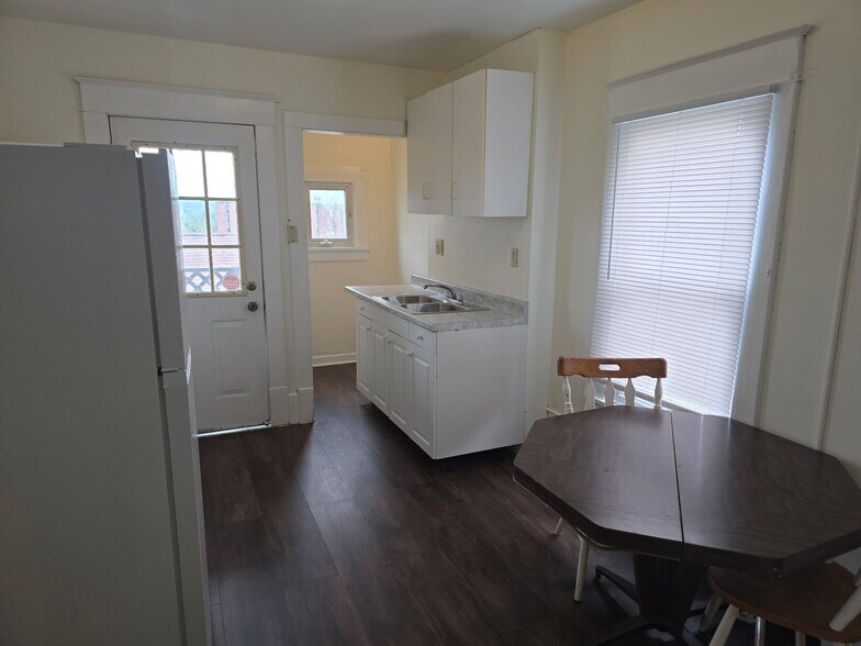 More Photos Of 55 Jones Ave, Morgantown Multifamily For Sale