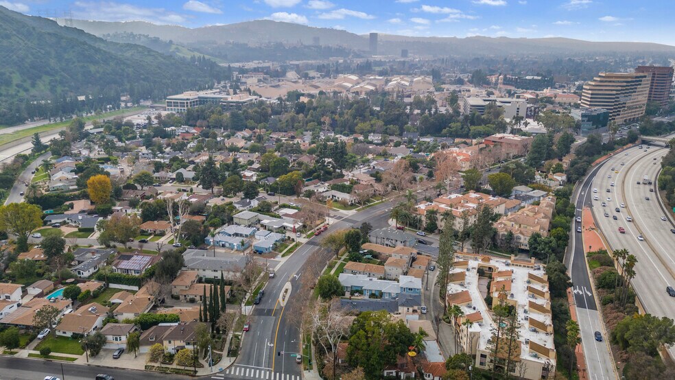 More Photos Of 2907 W Riverside Dr, Burbank Apartments For Sale