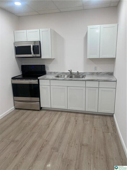 More Photos Of 1119 W Hamilton St, Allentown Office Residential For Lease