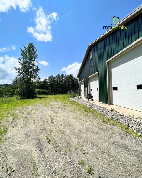 More Photos Of 52 Vfw Dr, Hyde Park Light Manufacturing For Lease