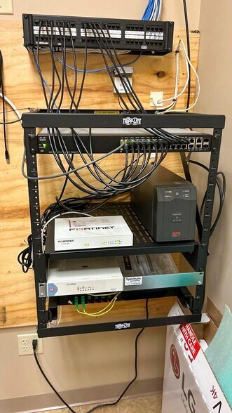 More Photos Of 7389 Airport View Dr SW, Rochester Office For Lease