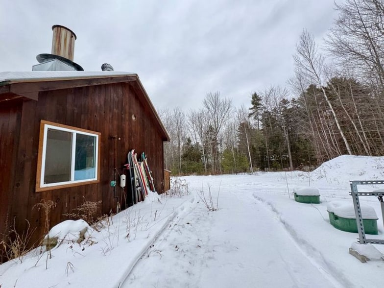 More Photos Of 57 Amanda Ln, Canaan Office For Sale