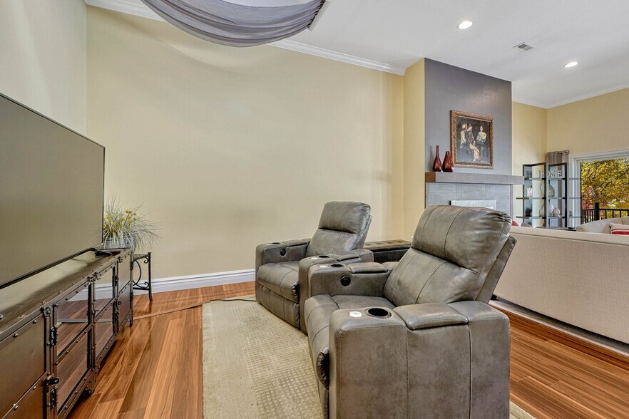 More Photos Of 2532 W Colorado Ave, Colorado Springs Storefront Retail Office For Sale