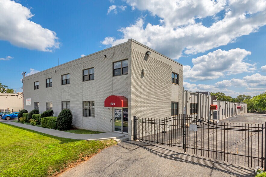 Primary Photo Of 621-641 Lofstrand Ln, Rockville Flex For Sale