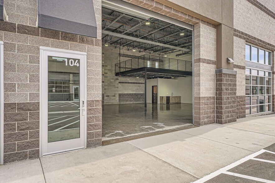 More Photos Of 10262 Dransfeldt Rd, Parker Flex For Sale