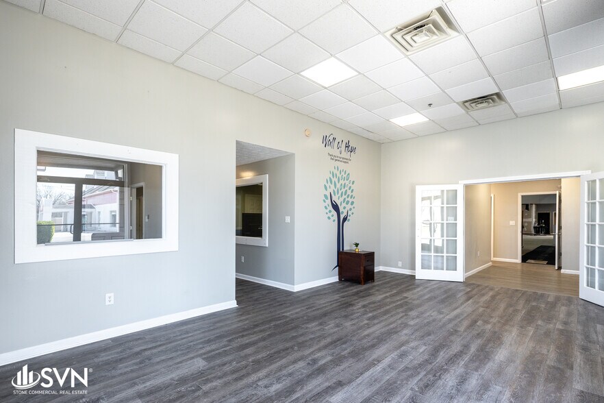 More Photos Of 514 N Main St, Nicholasville Freestanding For Lease