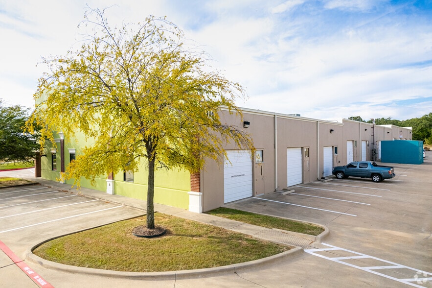 More Photos Of 1400 N Corinth St, Corinth Unknown For Lease