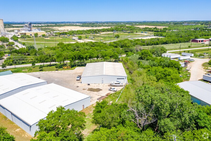 More Photos Of 11618 Nacogdoches Rd, San Antonio Warehouse For Lease