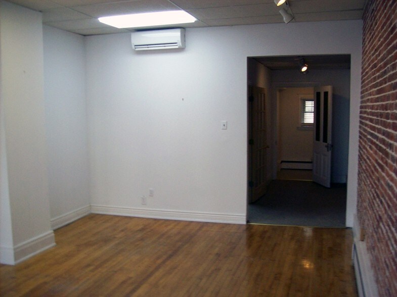 More Photos Of 41-43 W Main St, Mechanicsburg Storefront Retail Office For Sale