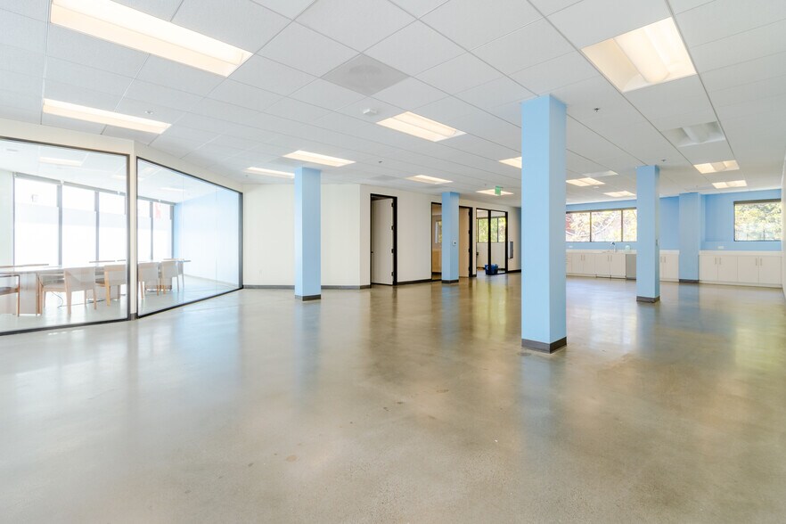 More Photos Of 333 Jefferson St, San Francisco Unknown For Lease