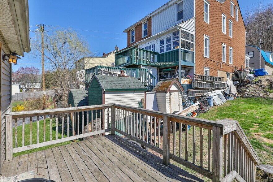 More Photos Of 302 W Abbott St, Lansford Multifamily For Sale