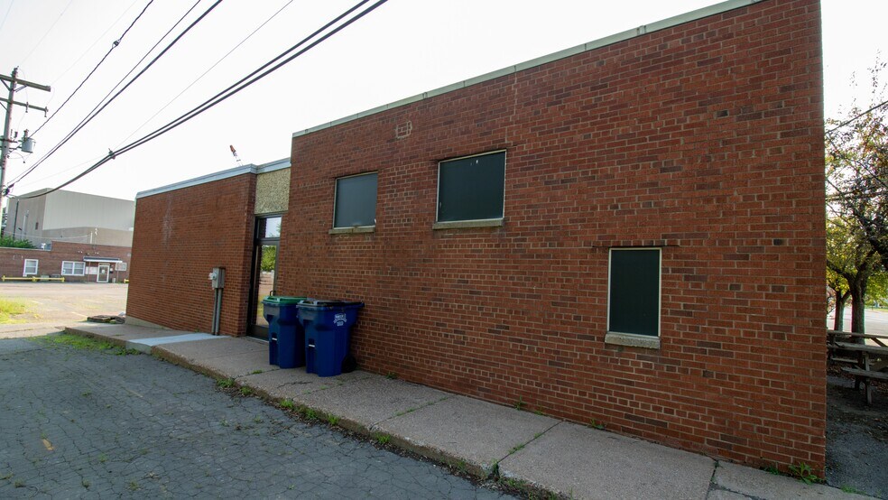 More Photos Of 214 2nd St, Brokaw Loft Creative Space For Sale