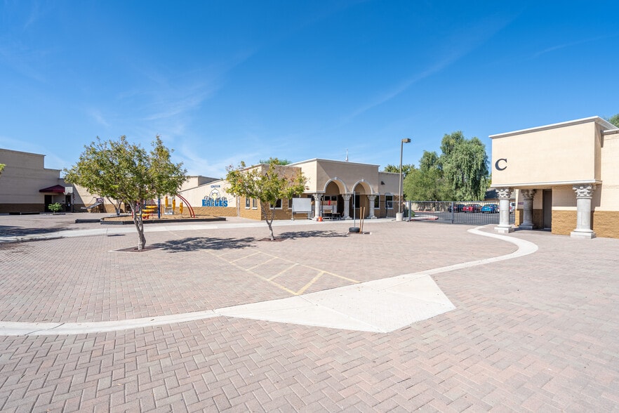 More Photos Of 17667 N 91st Ave, Peoria Schools For Sale