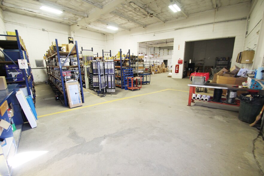 More Photos Of 19 N Main St, New London Warehouse For Sale