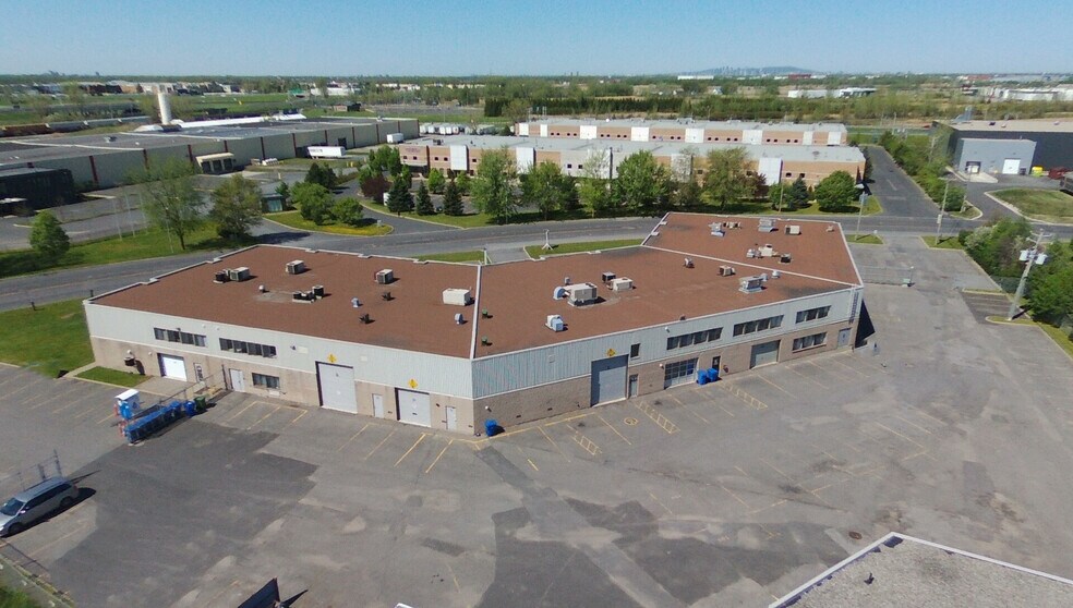 More Photos Of 1400 Rue Marie-Victorin, St-Bruno-de-Montarville Office For Lease
