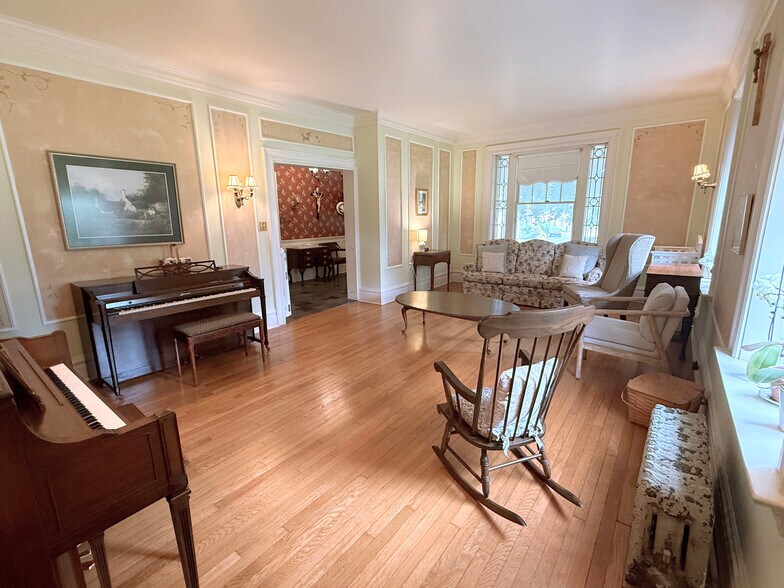 More Photos Of 26 2nd St, Highspire Specialty For Sale