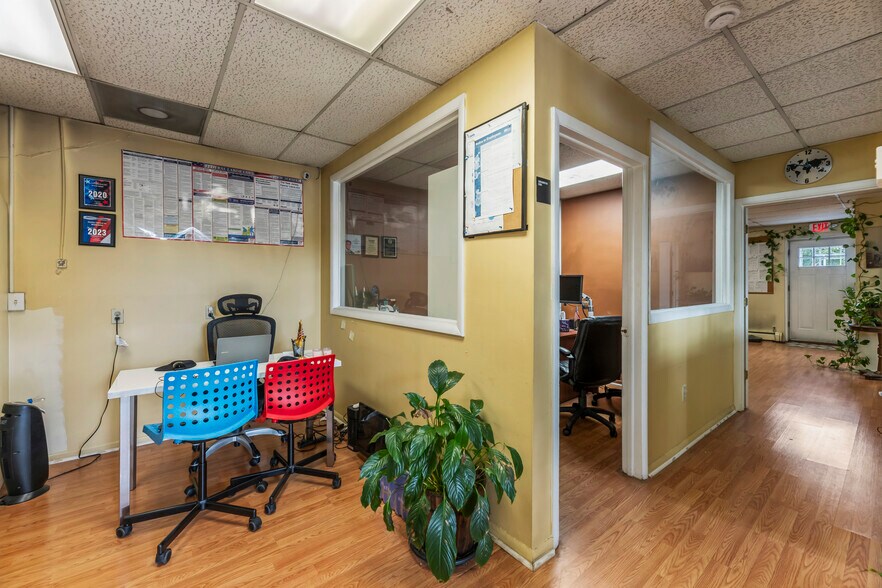 More Photos Of 37 Station Dr, Princeton Junction Office For Sale
