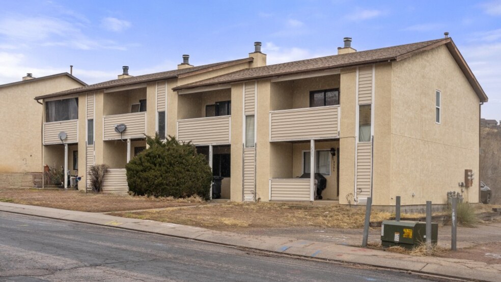 More Photos Of 2305 Split Rock Dr, Colorado Springs Apartments For Sale