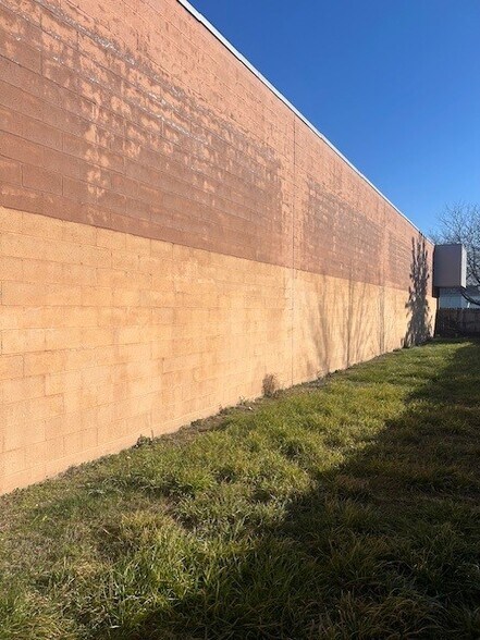 More Photos Of 2315 William St, Buffalo General Retail For Lease